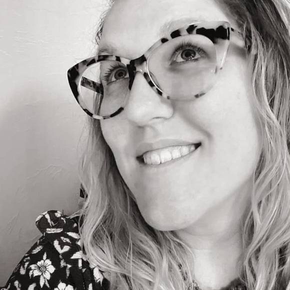 Meet your Posher, Melinda - Picture 1 of 4